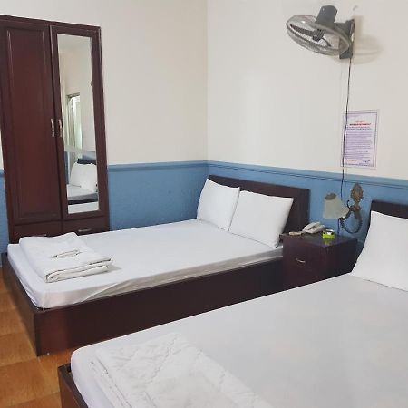 Van Thanh Dat Hotel Ho Chi Minh City Exterior photo