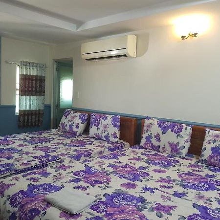 Van Thanh Dat Hotel Ho Chi Minh City Exterior photo