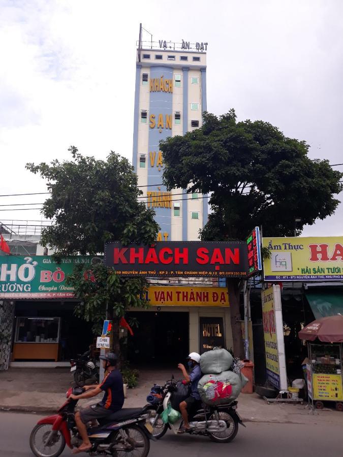 Van Thanh Dat Hotel Ho Chi Minh City Exterior photo
