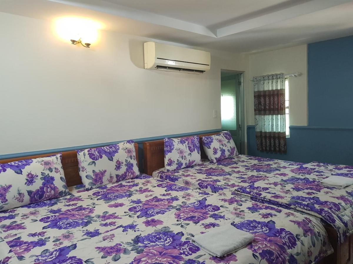 Van Thanh Dat Hotel Ho Chi Minh City Exterior photo
