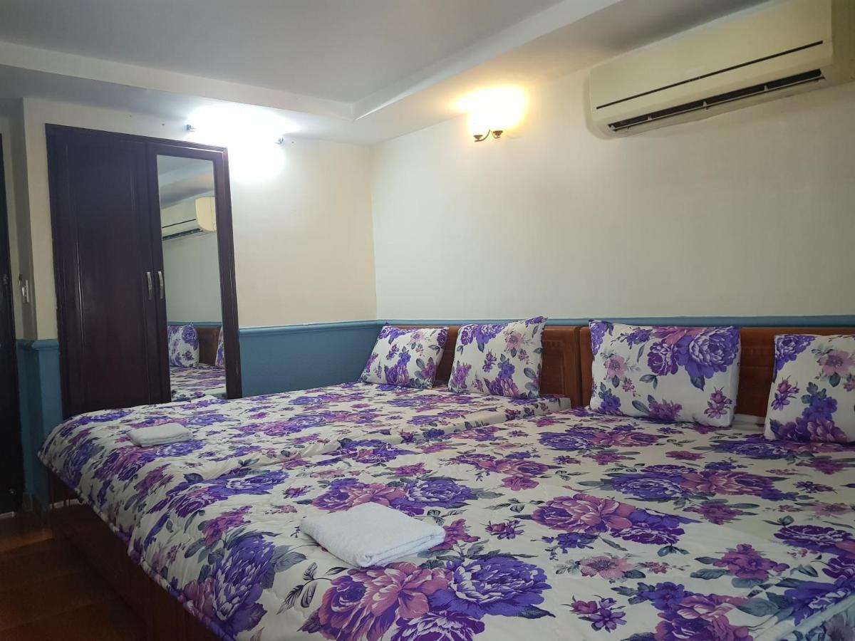 Van Thanh Dat Hotel Ho Chi Minh City Exterior photo